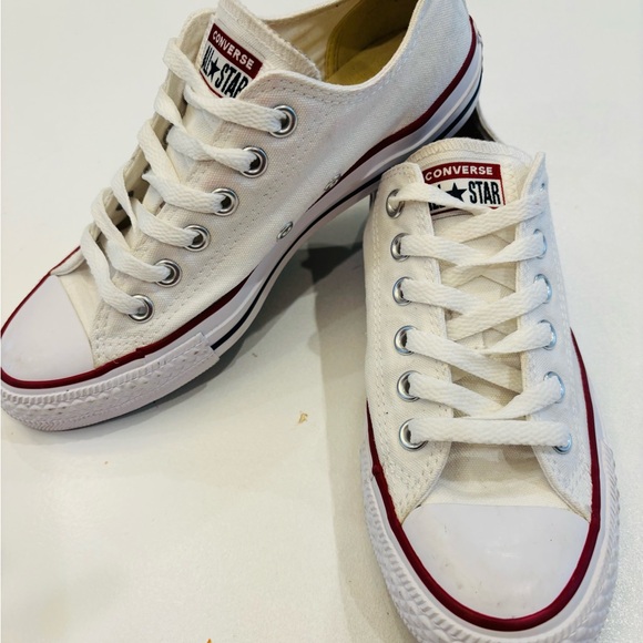 Converse Shoes - Converse chuck Taylor All Star low top White Womens size 7